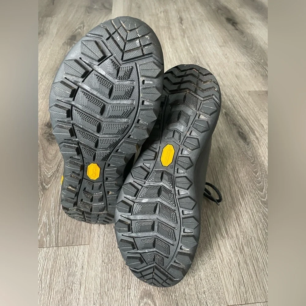 Merrell Kids Black and Gray Boots